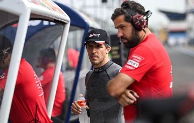 DOBLE DESAFÍO. Rossi se prepará para un domingo intenso en el Gálvez.