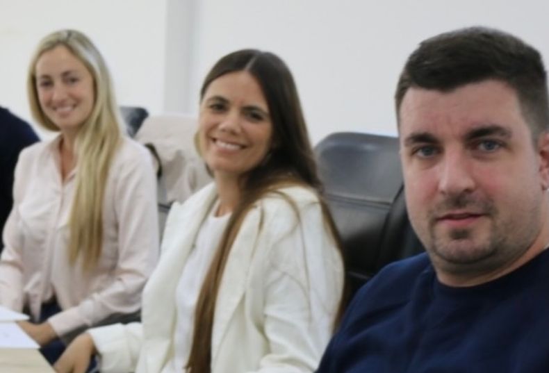EN BLOQUE. Solana Marchesán, María Ratti Repetto y Andrés Genna trabajarán juntos.