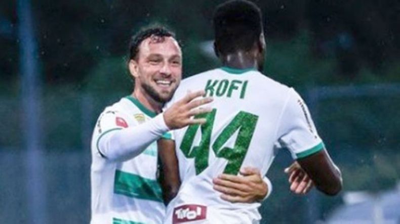 ARTILLERO. Rinaldi sonríe tras marcar uno de sus dos goles..