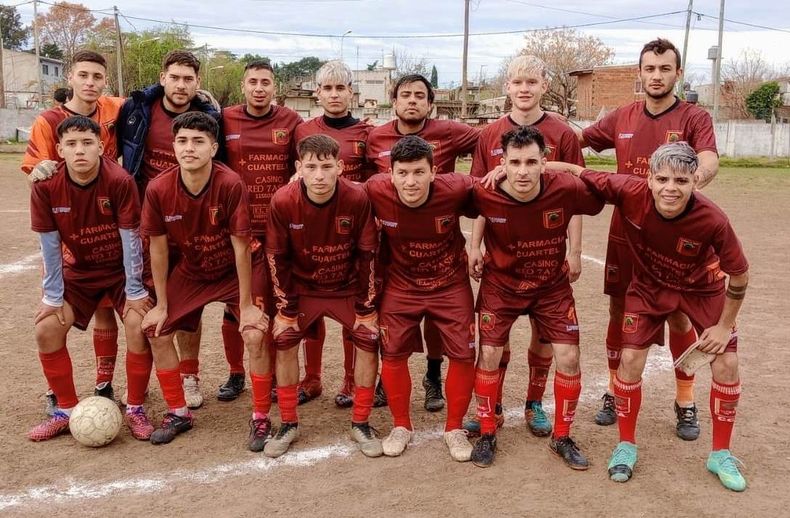 VICTORIA. La formaci&oacute;n de Capitanes de Aguilar que logr&oacute; su segundo triunfo en el torneo.