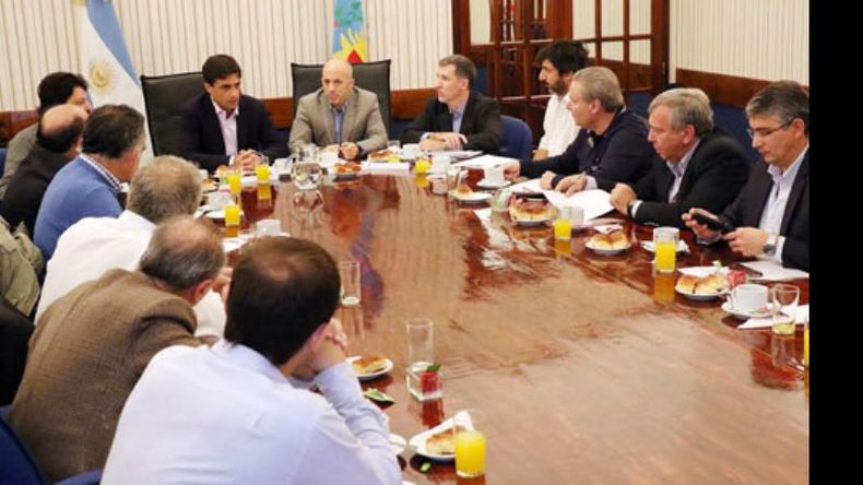 SUBA. En Pilar, Lacunza anunció más transferencias a municipios..