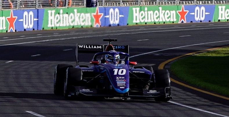 A CORRER. El auto del MP Motorsport de Colapinto respondió al exigente trazado australiano.