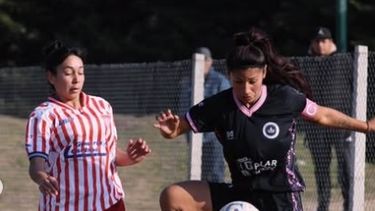 Las Reinas mostraron solidez defensiva en la Comunidad Deportiva.