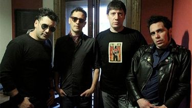 emblemas del punk en sangrenegra