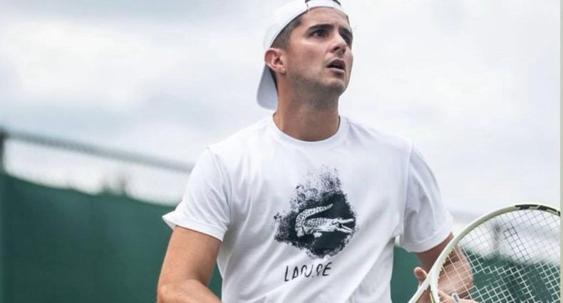 Santiago Rodríguez Taverna llegó hace unos días a Wimbledon para adaptarse al césped.&nbsp;