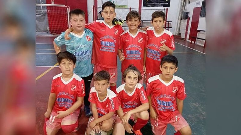 ¡QUÉ EQUIPO! La 2011 del Rojo aplastó 10-0 a Sol de Mayo..