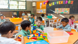 Un informe elaborado por la Argentinos por la Educación revela que los menores vulnerables demoran más en incorporarse al sistema educativo. Un informe elaborado por la Argentinos por la Educación revela que los menores vulnerables demoran más en incorporarse al sistema educativo.