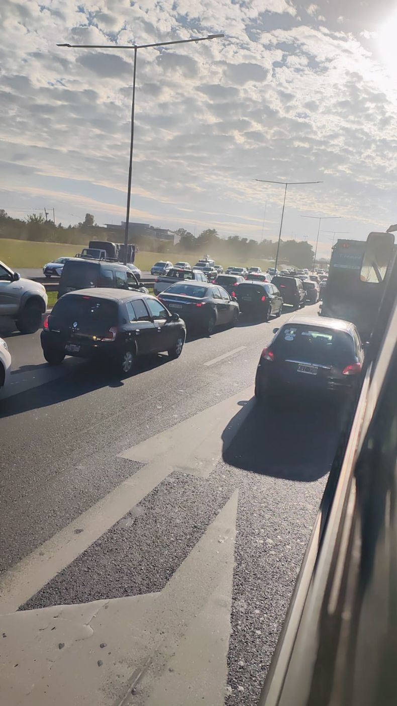 PANAMERICANA. Se registran importantes demoras en la autopista, sentido a CABA.&nbsp;