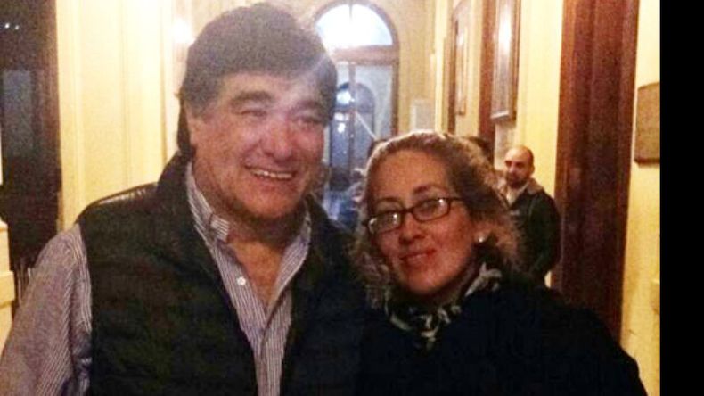 Valeria Domínguez junto a Carlos Zannini..