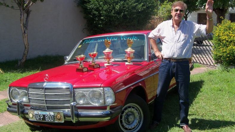 Urroz era un apasionado de los autos clásicos..