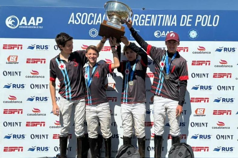 Chapa Uno celebró en Pilar con Iñigo Heguy (1), Patricio Gaynor (2), Juan Pedro Ghío (h) (0) y Jerónimo Llavallol (1). Total: 4.