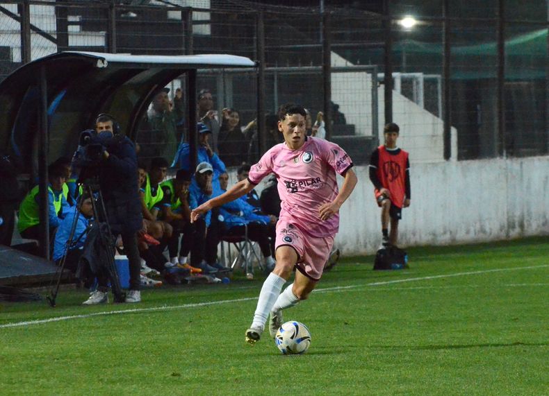 SELECCIÓN. Pesadilla Gómez se suma este martes a los entrenamientos en Ezeiza.