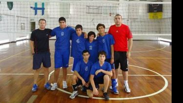 El Sub 16 masculino de Muni Pilar dejó en el camino a Independiente de Burzaco..