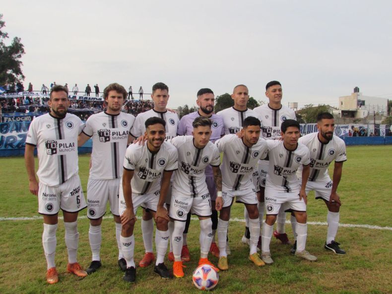 Líder Berazategui empató con Deportivo Español en la Primera C