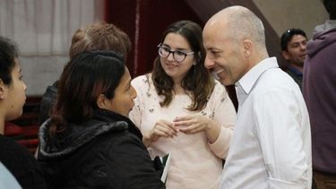 CAMPAÑA. Ducoté y Bortule, durante un acto de entrega de microcréditos, en 2017..
