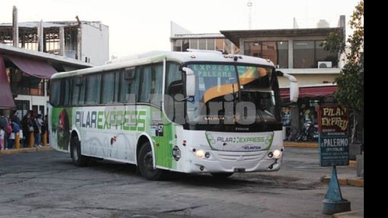 El ladrón subió en la terminal..