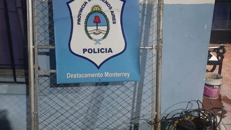 PORTÓN. Se lo habían robado a un refugio de perros. .