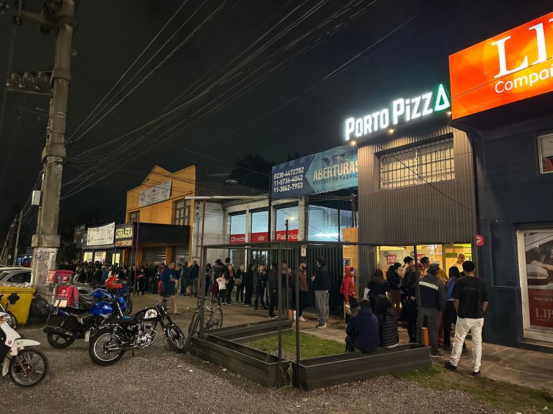 Las pizzas a $1.000 causaron furor en Porto Pizza.&nbsp;