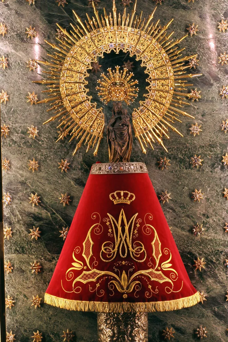 Historias y curiosidades de la Virgen del Pilar. (Pinterest)..png