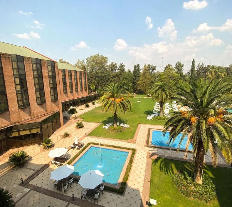 El hotel Sheraton Pilar cumple 25 años y lo celebra con nuevas inversiones.&nbsp;
