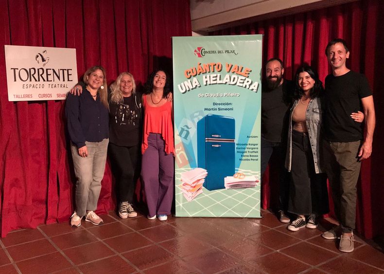 El elenco de la Comedia, listo para el estreno.