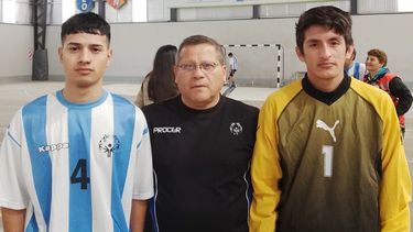 TRÍO. Delfino, Suárez y Peralta, los pilarenses que competirán en Asunción.
