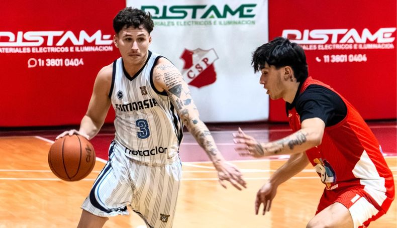 Ayrton Valdivieso fue protagonista de la jugada clave en Sportivo Pilar.