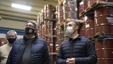La planta tiene capacidad para almacenar más de 18 mil barriles de miel..