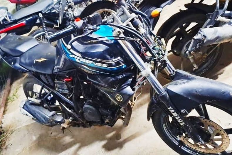 Uno de los sujetos que circulaba en la moto adulterada fue detenido y el otro logró darse a la fuga.&nbsp;