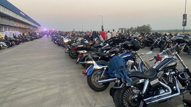 Durante la presentación se exhibieron unas 600 motos. .