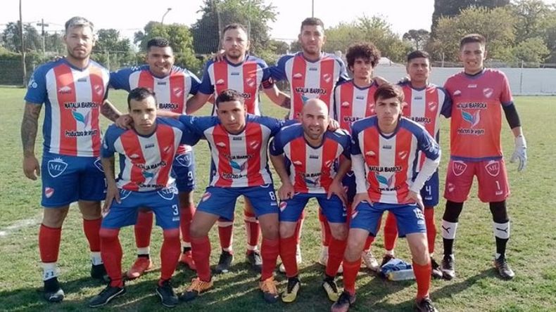 EQUIPO. Toro ganó y sueña con acercarse a puestos de Reducido..