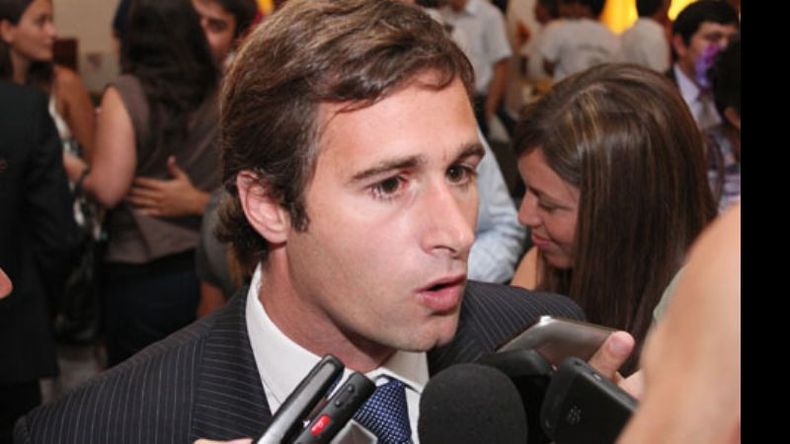 De Achával adelantó que la modernización comenzará por Empleo y Licencias..