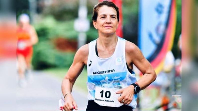 CARRERA. Allende completó el recorrido en 9,48,18 horas..