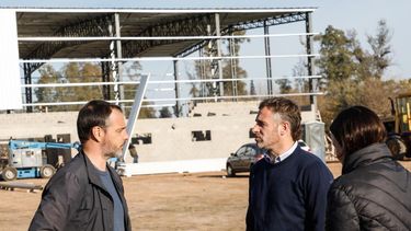 RECORRIDA. Achával supervisó la obra junto a Laurent y Beláustegui. &nbsp;