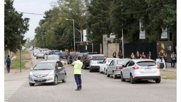 Mano única en Champagnat: deciden los inspectores