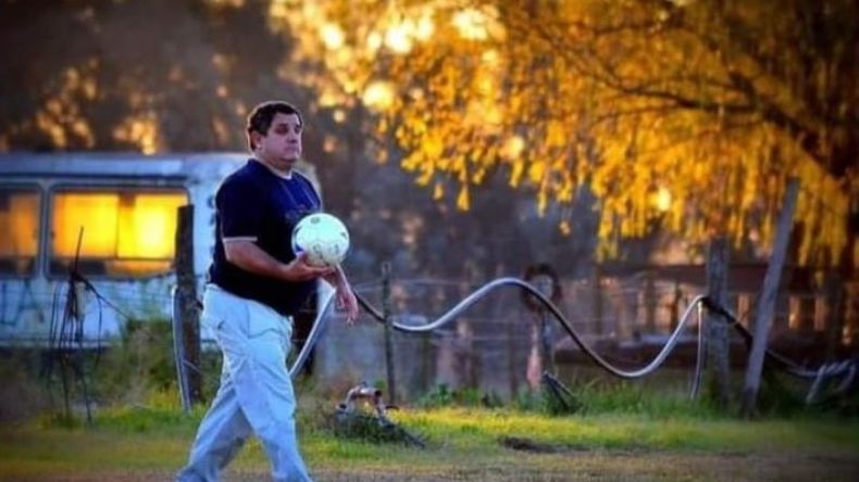 El Campe y la pelota, un romance irrompible..