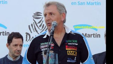 Roberto Naivirt, con el premio..