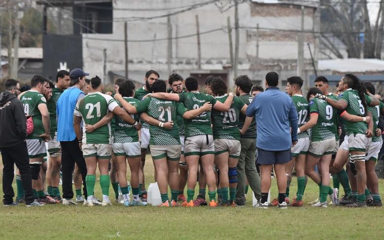 Los Pinos lidera la Tercera División con 58 unidades.