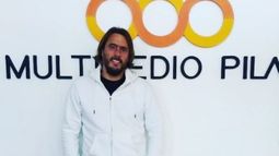 BIENVENIDO. Chiqui García llega al Multimedio Pilar..
