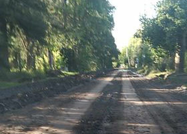 Vecinos raclaman por mejoras en la calle Presidente Derqui de La Lonja.