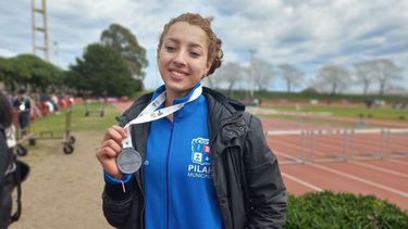 Atletismo. Morena Arpires fue medalla de plata en salto en alto.&nbsp;
