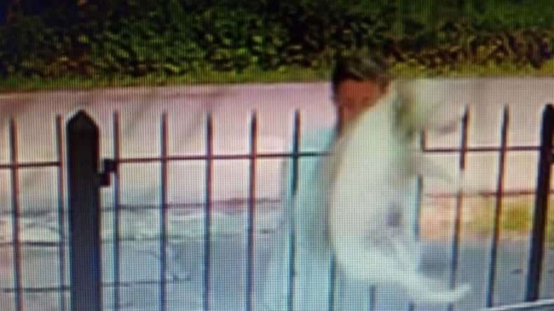 Las imágenes tomadas de la cámara de seguridad mostraron la secuencia completa del robo..