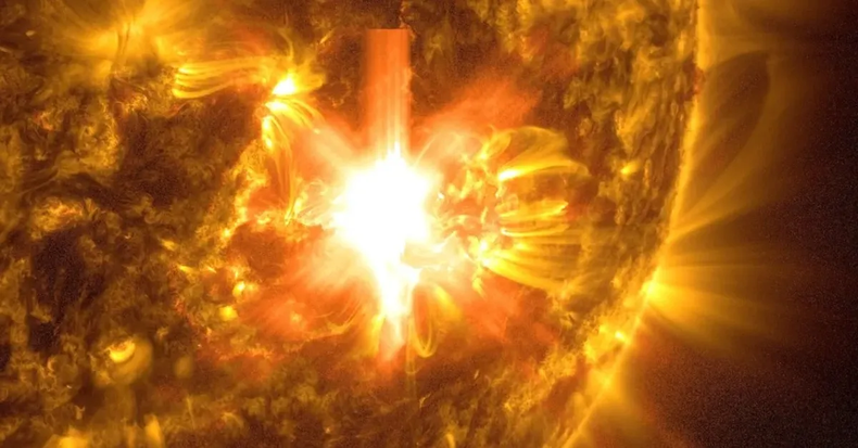 El Sol tuvo la explosión más intensa de los últimos años y generó auroras impensadas. (NASA)..webp