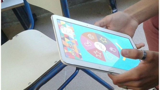 Alumnos secundarios crean app que fomenta sexualidad responsable