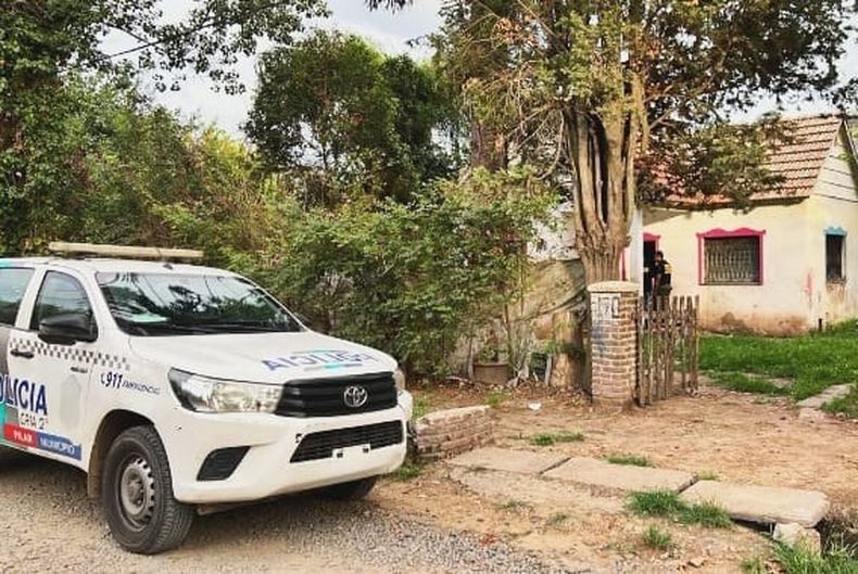 ESCENA DEL CRIMEN. Los Olivos al 1400, en Manuel Alberti, donde mataron a un hombre de 38 años. Su esposa quedó detenida.&nbsp;