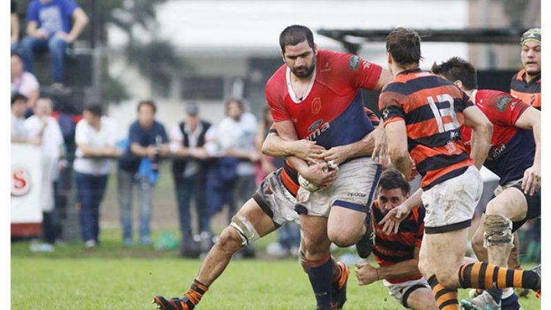 ACERCARSE. Deportiva buscará descontarle al escolta de la B, Olivos..