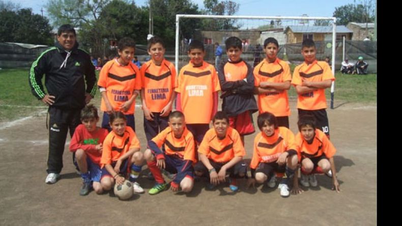 La 2000 de El Fortín goleó 8-0 a San Agustín..