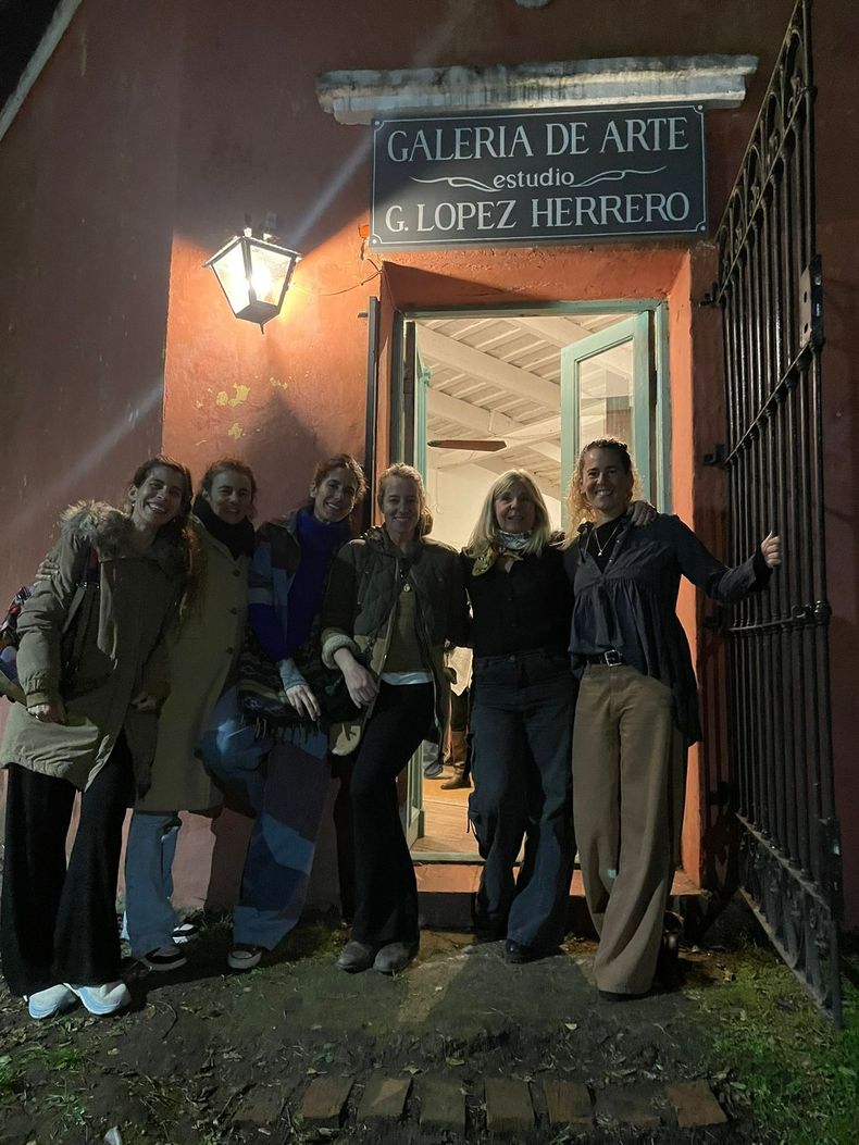 Río Hondo y Nívoli, una esquina histórica de Manzanares, la dirección de la galería de arte de Gabriela López Herrero.