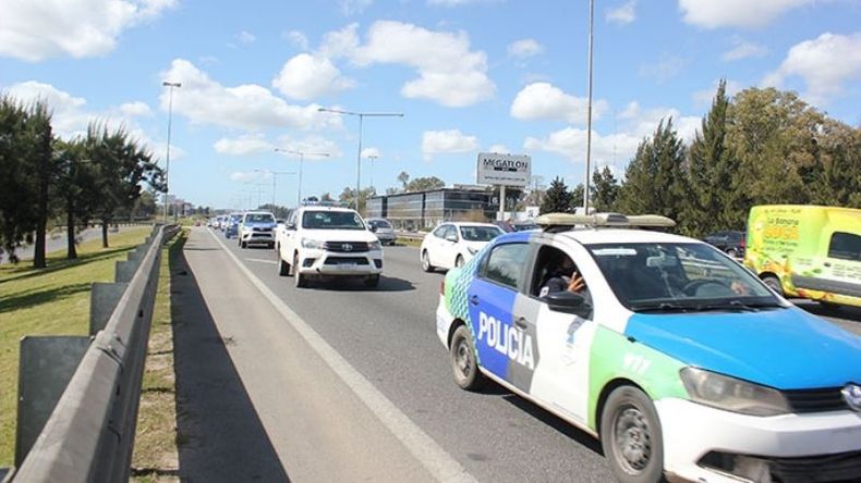 CARAVANA. La protesta policial había tenido su capítulo pilarense en septiembre..