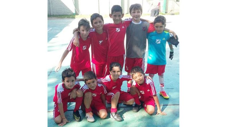 CONTUNDENTE. La 2009 de Sportivo goleó 8-1 a Haedo Sur..
